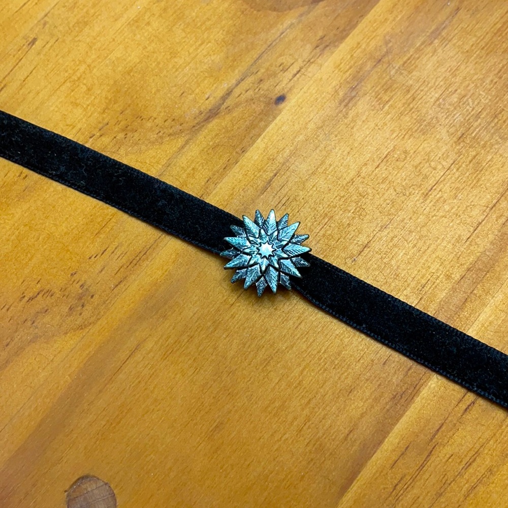 Sunburst Velvet Choker